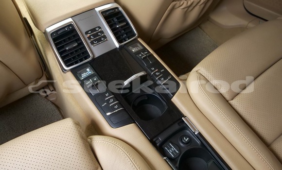 ซื้อ รถมือสอง Porsche Panamera สีดำ รถยนต์ ใน %{เมือง} ใน กรุงเทพมหานคร ซื้อ รถมือสอง Porsche Panamera สีดำ รถยนต์ ใน %{เมือง} ใน กรุงเทพมหานคร