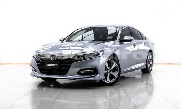 ซื้อ รถมือสอง Honda Accord อื่น ๆ รถยนต์ ใน %{เมือง} ใน กรุงเทพมหานคร