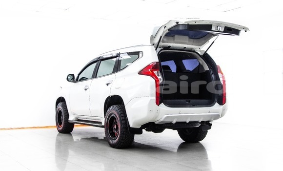 ซื้อ รถมือสอง Mitsubishi Pajero Sport ขาว รถยนต์ ใน %{เมือง} ใน กรุงเทพมหานคร ซื้อ รถมือสอง Mitsubishi Pajero Sport ขาว รถยนต์ ใน %{เมือง} ใน กรุงเทพมหานคร