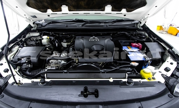 ซื้อ รถมือสอง Mitsubishi Pajero Sport ขาว รถยนต์ ใน %{เมือง} ใน กรุงเทพมหานคร ซื้อ รถมือสอง Mitsubishi Pajero Sport ขาว รถยนต์ ใน %{เมือง} ใน กรุงเทพมหานคร