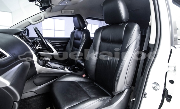 ซื้อ รถมือสอง Mitsubishi Pajero Sport ขาว รถยนต์ ใน %{เมือง} ใน กรุงเทพมหานคร ซื้อ รถมือสอง Mitsubishi Pajero Sport ขาว รถยนต์ ใน %{เมือง} ใน กรุงเทพมหานคร