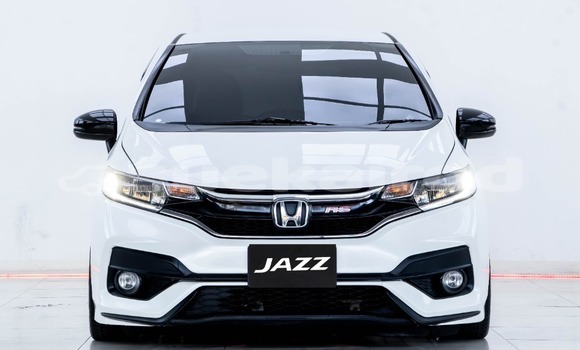 Buy Used Honda Jazz White Car in Bangkok in Bangkok Buy Used Honda Jazz White Car in Bangkok in Bangkok