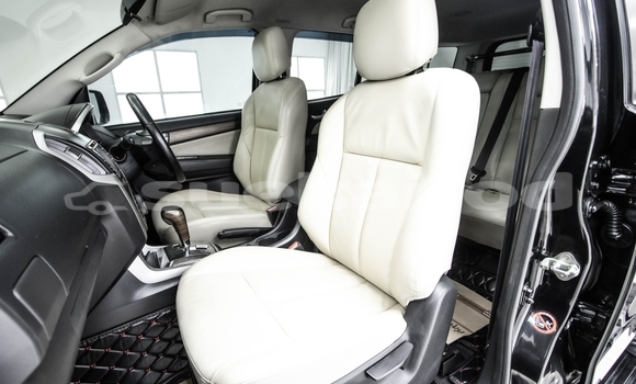 ซื้อ รถมือสอง Isuzu MU-X สีดำ รถยนต์ ใน %{เมือง} ใน กรุงเทพมหานคร ซื้อ รถมือสอง Isuzu MU-X สีดำ รถยนต์ ใน %{เมือง} ใน กรุงเทพมหานคร