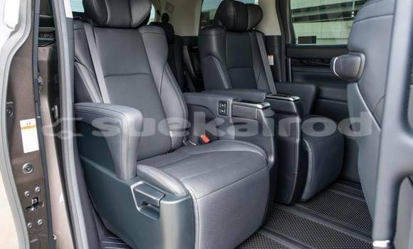 ซื้อ รถมือสอง Toyota Alphard สีน้ำตาล รถยนต์ ใน %{เมือง} ใน กรุงเทพมหานคร ซื้อ รถมือสอง Toyota Alphard สีน้ำตาล รถยนต์ ใน %{เมือง} ใน กรุงเทพมหานคร