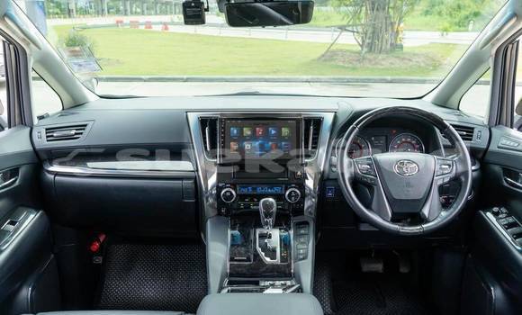 ซื้อ รถมือสอง Toyota Alphard สีน้ำตาล รถยนต์ ใน %{เมือง} ใน กรุงเทพมหานคร ซื้อ รถมือสอง Toyota Alphard สีน้ำตาล รถยนต์ ใน %{เมือง} ใน กรุงเทพมหานคร