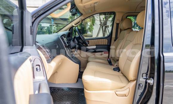 ซื้อ รถมือสอง Hyundai H1 สีดำ รถยนต์ ใน %{เมือง} ใน กรุงเทพมหานคร ซื้อ รถมือสอง Hyundai H1 สีดำ รถยนต์ ใน %{เมือง} ใน กรุงเทพมหานคร