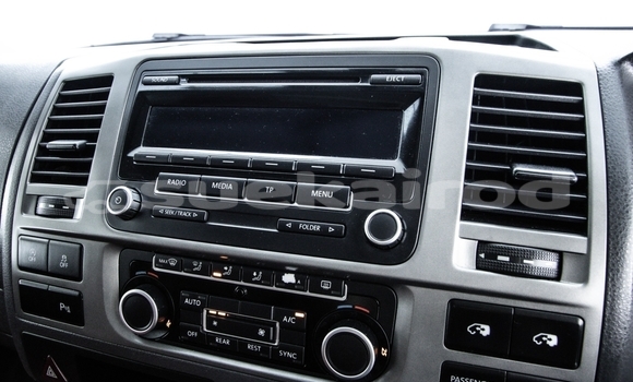 Buy Used Volkswagen Caravelle White Car in Bangkok in Bangkok Buy Used Volkswagen Caravelle White Car in Bangkok in Bangkok