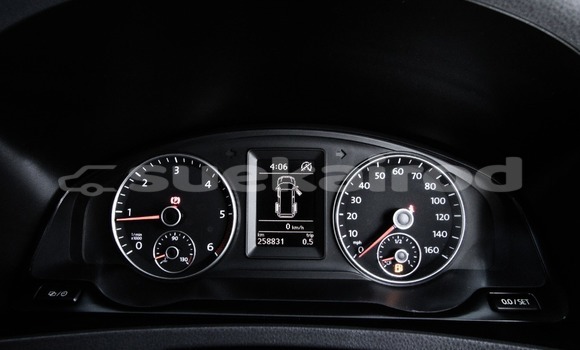 Buy Used Volkswagen Caravelle White Car in Bangkok in Bangkok Buy Used Volkswagen Caravelle White Car in Bangkok in Bangkok