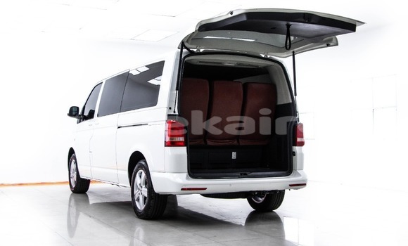 Buy Used Volkswagen Caravelle White Car in Bangkok in Bangkok Buy Used Volkswagen Caravelle White Car in Bangkok in Bangkok