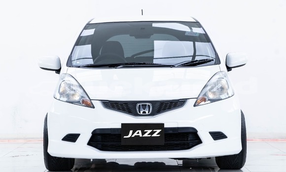 Buy Used Honda Jazz White Car in Bangkok in Bangkok Buy Used Honda Jazz White Car in Bangkok in Bangkok
