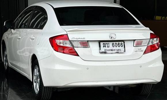 ซื้อ รถมือสอง Honda Civic ขาว รถยนต์ ใน %{เมือง} ใน นนทบุรี ซื้อ รถมือสอง Honda Civic ขาว รถยนต์ ใน %{เมือง} ใน นนทบุรี