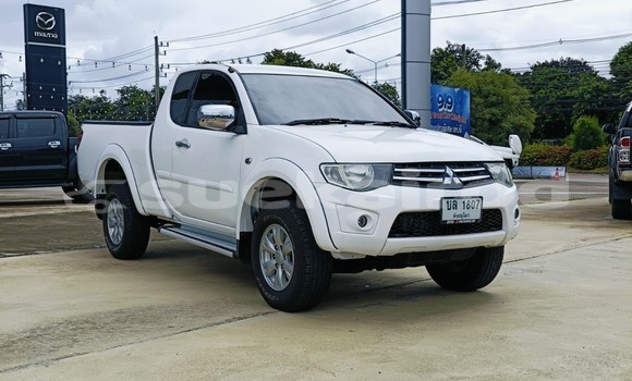 Buy Used Mitsubishi Triton White Car in Chiang Mai in Chiang Mai Buy Used Mitsubishi Triton White Car in Chiang Mai in Chiang Mai