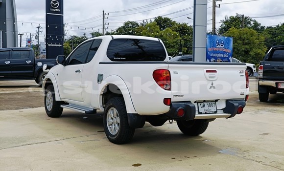 Buy Used Mitsubishi Triton White Car in Chiang Mai in Chiang Mai Buy Used Mitsubishi Triton White Car in Chiang Mai in Chiang Mai