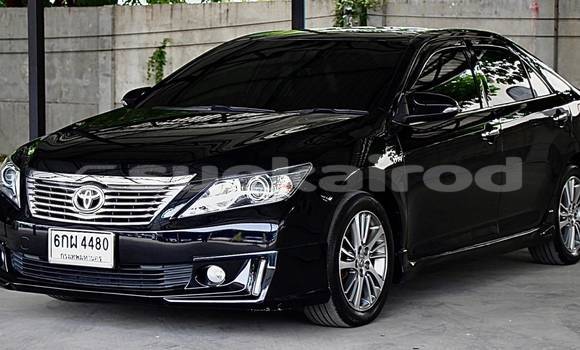 ซื้อ รถมือสอง Toyota Camry สีดำ รถยนต์ ใน %{เมือง} ใน นนทบุรี ซื้อ รถมือสอง Toyota Camry สีดำ รถยนต์ ใน %{เมือง} ใน นนทบุรี