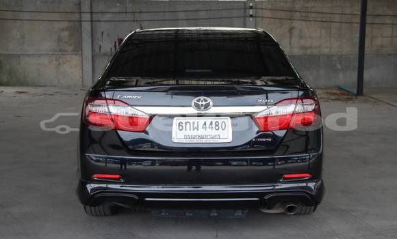 ซื้อ รถมือสอง Toyota Camry สีดำ รถยนต์ ใน %{เมือง} ใน นนทบุรี ซื้อ รถมือสอง Toyota Camry สีดำ รถยนต์ ใน %{เมือง} ใน นนทบุรี