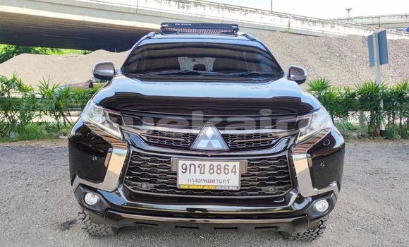 ซื้อ รถมือสอง Mitsubishi Pajero สีดำ รถยนต์ ใน %{เมือง} ใน กรุงเทพมหานคร