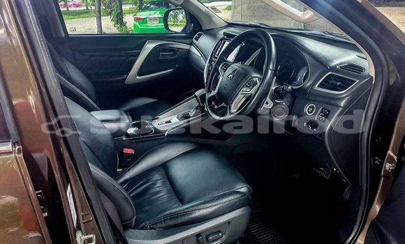 ซื้อ รถมือสอง Mitsubishi Pajero สีดำ รถยนต์ ใน %{เมือง} ใน กรุงเทพมหานคร ซื้อ รถมือสอง Mitsubishi Pajero สีดำ รถยนต์ ใน %{เมือง} ใน กรุงเทพมหานคร