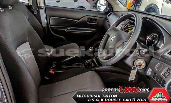 ซื้อ รถมือสอง Mitsubishi Triton สีดำ รถยนต์ ใน %{เมือง} ใน กรุงเทพมหานคร