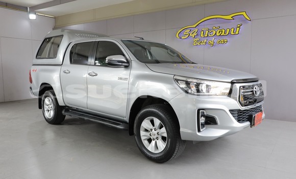 Buy Used Toyota Hiluxe Revo Silver Car in Bangkok in Bangkok