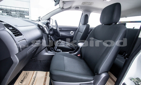 Buy Used Isuzu D-Max White Car in Bangkok in Bangkok Buy Used Isuzu D-Max White Car in Bangkok in Bangkok