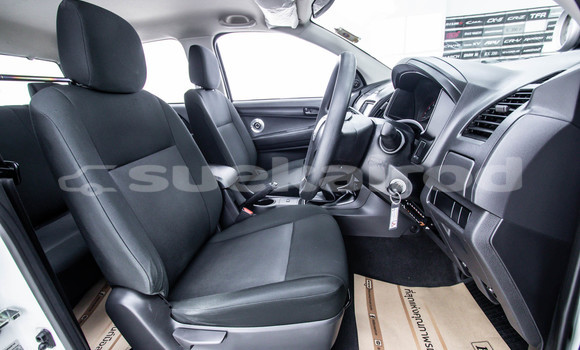 Buy Used Isuzu D-Max White Car in Bangkok in Bangkok Buy Used Isuzu D-Max White Car in Bangkok in Bangkok
