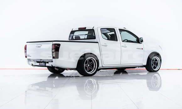 Buy Used Isuzu D-Max White Car in Bangkok in Bangkok Buy Used Isuzu D-Max White Car in Bangkok in Bangkok