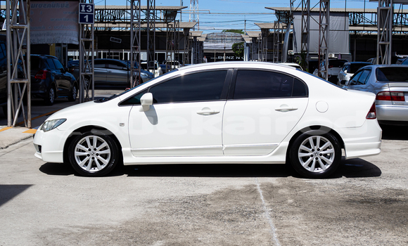 Buy Used Honda Civic White Car in Bangkok in Bangkok Buy Used Honda Civic White Car in Bangkok in Bangkok
