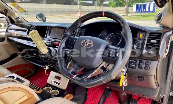 ซื้อ รถมือสอง Toyota Commuter สีดำ รถยนต์ ใน %{เมือง} ใน กรุงเทพมหานคร ซื้อ รถมือสอง Toyota Commuter สีดำ รถยนต์ ใน %{เมือง} ใน กรุงเทพมหานคร