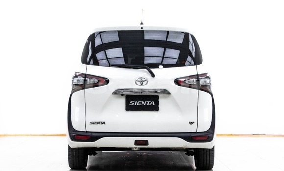 ซื้อ รถมือสอง Toyota Sienta ขาว รถยนต์ ใน %{เมือง} ใน กรุงเทพมหานคร ซื้อ รถมือสอง Toyota Sienta ขาว รถยนต์ ใน %{เมือง} ใน กรุงเทพมหานคร