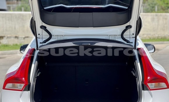 Buy Used Volvo V40 Cross Country White Car in Bangkok in Bangkok Buy Used Volvo V40 Cross Country White Car in Bangkok in Bangkok