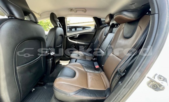 Buy Used Volvo V40 Cross Country White Car in Bangkok in Bangkok Buy Used Volvo V40 Cross Country White Car in Bangkok in Bangkok