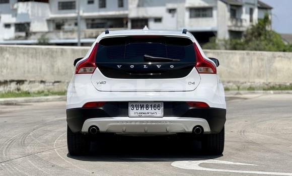 Buy Used Volvo V40 Cross Country White Car in Bangkok in Bangkok Buy Used Volvo V40 Cross Country White Car in Bangkok in Bangkok