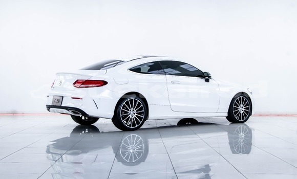 Buy Used Mercedes-Benz C250 coupe White Car in Bangkok in Bangkok Buy Used Mercedes-Benz C250 coupe White Car in Bangkok in Bangkok