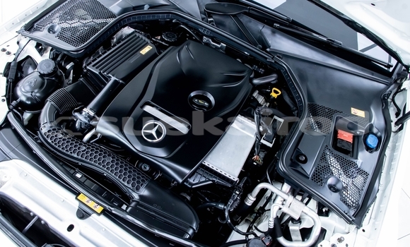 Buy Used Mercedes-Benz C250 coupe White Car in Bangkok in Bangkok Buy Used Mercedes-Benz C250 coupe White Car in Bangkok in Bangkok