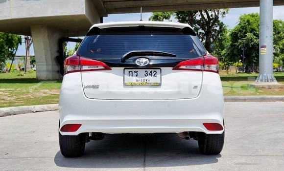 Buy Used Toyota Yaris White Car in Bangkok in Bangkok Buy Used Toyota Yaris White Car in Bangkok in Bangkok