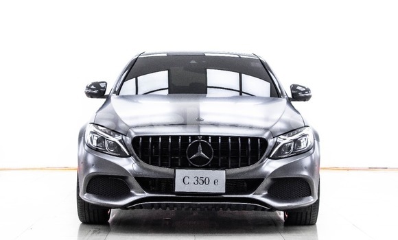 ซื้อ รถมือสอง Mercedes‒Benz C–Class อื่น ๆ รถยนต์ ใน %{เมือง} ใน กรุงเทพมหานคร