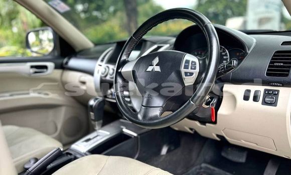 ซื้อ รถมือสอง Mitsubishi Pajero ขาว รถยนต์ ใน %{เมือง} ใน กรุงเทพมหานคร ซื้อ รถมือสอง Mitsubishi Pajero ขาว รถยนต์ ใน %{เมือง} ใน กรุงเทพมหานคร