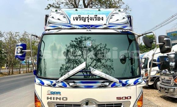 ซื้อ รถมือสอง Toyota Touring HiAce ขาว รถยนต์ ใน %{เมือง} ใน กรุงเทพมหานคร ซื้อ รถมือสอง Toyota Touring HiAce ขาว รถยนต์ ใน %{เมือง} ใน กรุงเทพมหานคร
