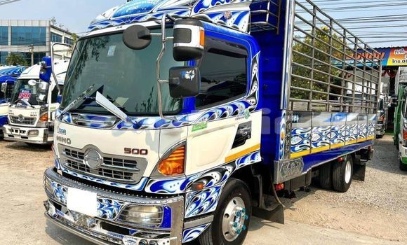 ซื้อ รถมือสอง Toyota Touring HiAce ขาว รถยนต์ ใน %{เมือง} ใน กรุงเทพมหานคร ซื้อ รถมือสอง Toyota Touring HiAce ขาว รถยนต์ ใน %{เมือง} ใน กรุงเทพมหานคร