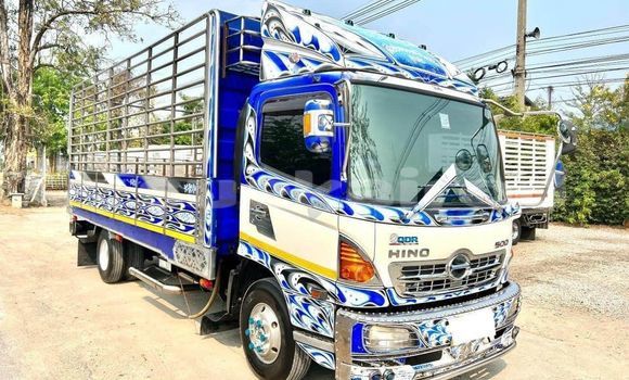 ซื้อ รถมือสอง Toyota Touring HiAce ขาว รถยนต์ ใน %{เมือง} ใน กรุงเทพมหานคร ซื้อ รถมือสอง Toyota Touring HiAce ขาว รถยนต์ ใน %{เมือง} ใน กรุงเทพมหานคร