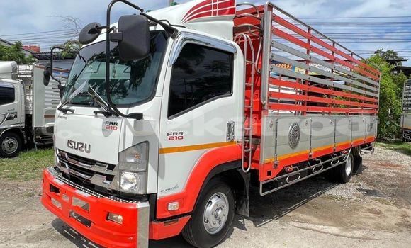 ซื้อ รถมือสอง Isuzu Florian ขาว รถยนต์ ใน %{เมือง} ใน กรุงเทพมหานคร ซื้อ รถมือสอง Isuzu Florian ขาว รถยนต์ ใน %{เมือง} ใน กรุงเทพมหานคร