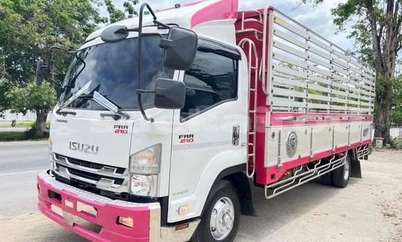 ซื้อ รถมือสอง Isuzu Florian ขาว รถยนต์ ใน %{เมือง} ใน กรุงเทพมหานคร