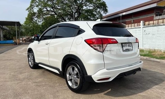 ซื้อ รถมือสอง Honda HR-V ขาว รถยนต์ ใน %{เมือง} ใน กรุงเทพมหานคร ซื้อ รถมือสอง Honda HR-V ขาว รถยนต์ ใน %{เมือง} ใน กรุงเทพมหานคร