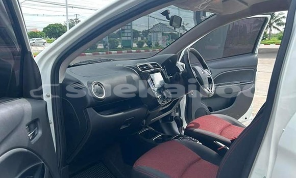 ซื้อ รถมือสอง Mitsubishi Attrage ขาว รถยนต์ ใน %{เมือง} ใน กรุงเทพมหานคร ซื้อ รถมือสอง Mitsubishi Attrage ขาว รถยนต์ ใน %{เมือง} ใน กรุงเทพมหานคร