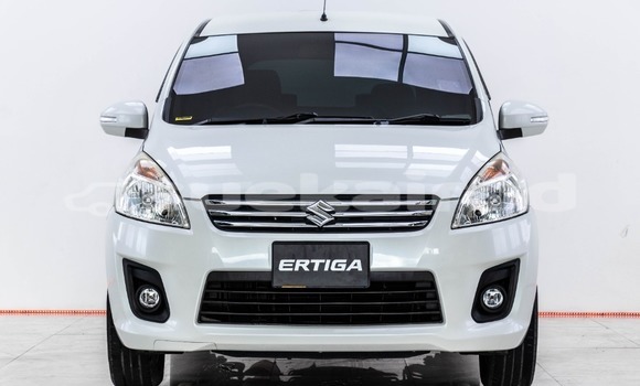 ซื้อ รถมือสอง Suzuki Ertiga ขาว รถยนต์ ใน %{เมือง} ใน กรุงเทพมหานคร