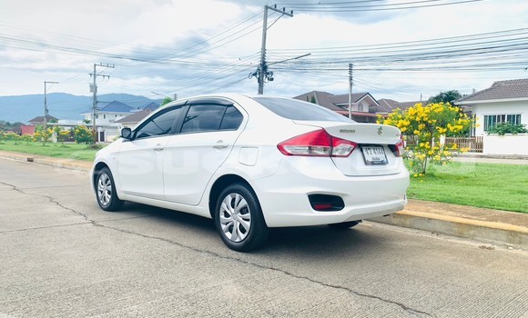 Buy Used Suzuki Ciaz White Car in Chiang Mai in Chiang Mai Buy Used Suzuki Ciaz White Car in Chiang Mai in Chiang Mai