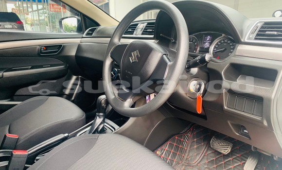 Buy Used Suzuki Ciaz White Car in Chiang Mai in Chiang Mai Buy Used Suzuki Ciaz White Car in Chiang Mai in Chiang Mai