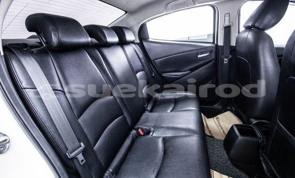 ซื้อ รถมือสอง Mazda 2 ขาว รถยนต์ ใน %{เมือง} ใน กรุงเทพมหานคร ซื้อ รถมือสอง Mazda 2 ขาว รถยนต์ ใน %{เมือง} ใน กรุงเทพมหานคร