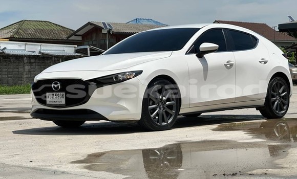 Buy Used Mazda 3 White Car in Bangkok in Bangkok