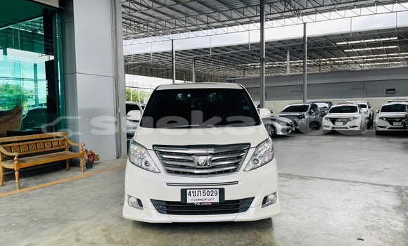 Buy Used Toyota Alphard White Car in Bangkok in Bangkok